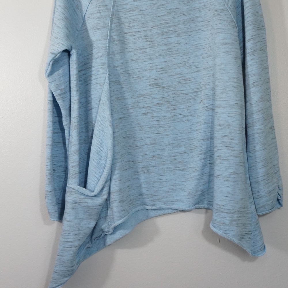 Calvin Klein Performance Quick Dry Blue Top - Picture 3 of 8